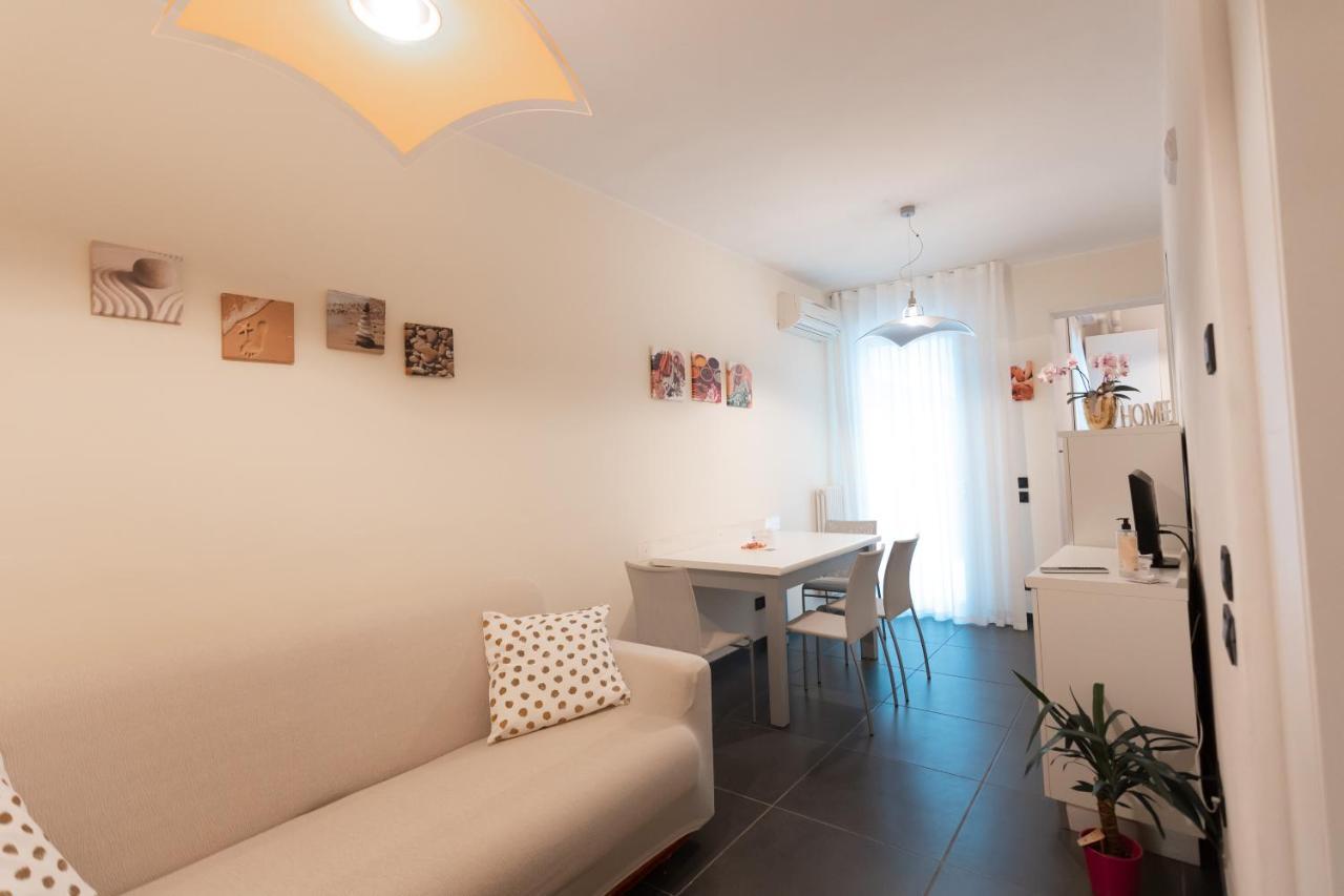 Ca Sottomarina Gli Appartamenti In Centro Apartsuite Экстерьер фото